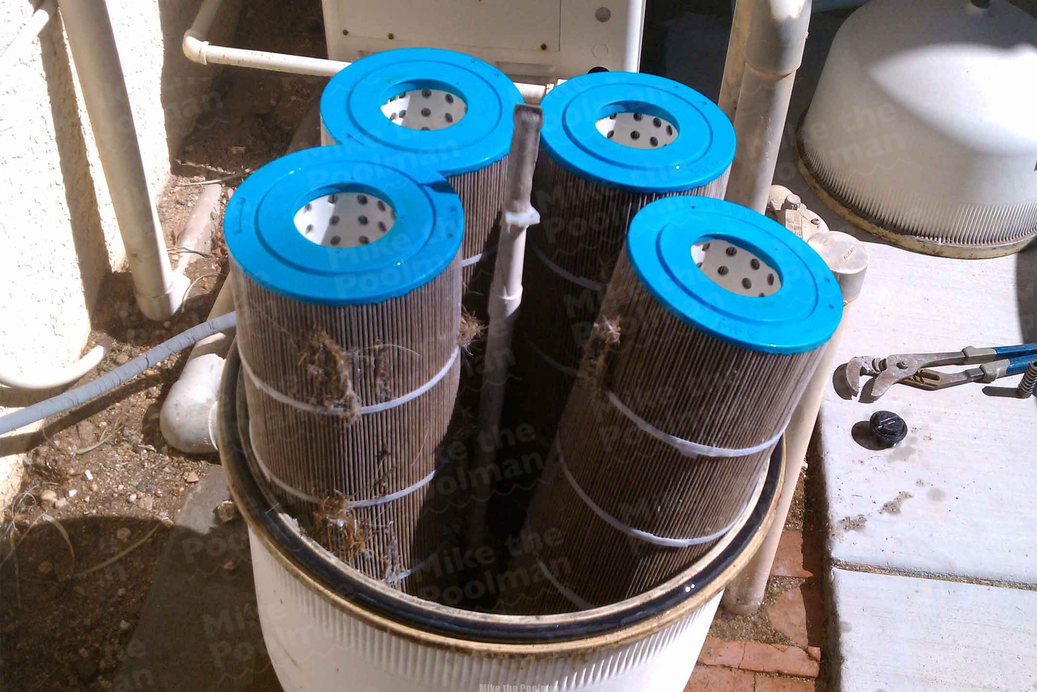 Pool Cartridge Filter Cleaning