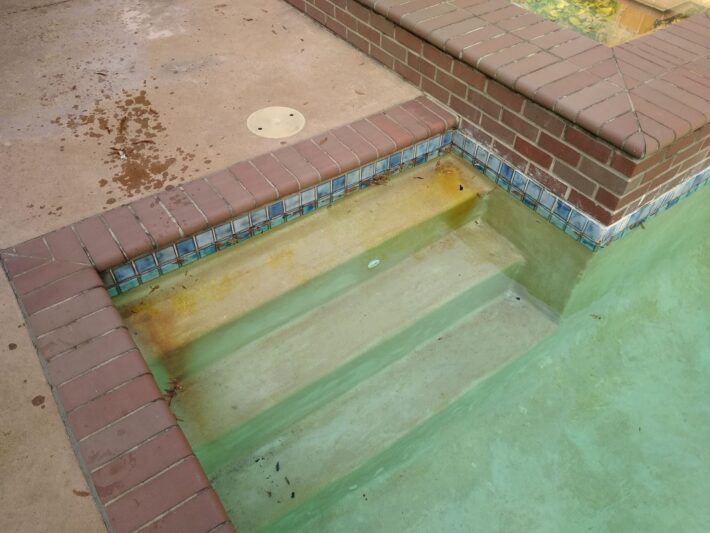 pool top step stain